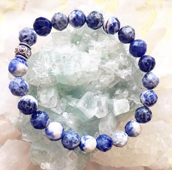Sodalite Genuine Crystal Bracelet - Insights & Intuition Aid
